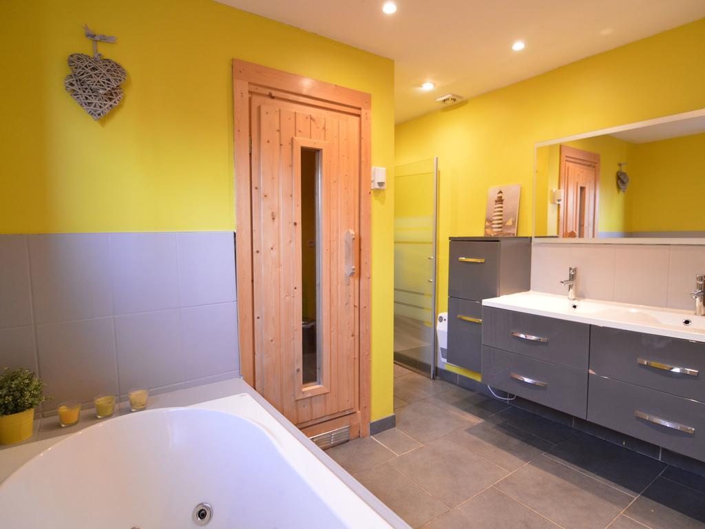 Villa Detached House With Breathtaking Views Malmedy Exterior foto